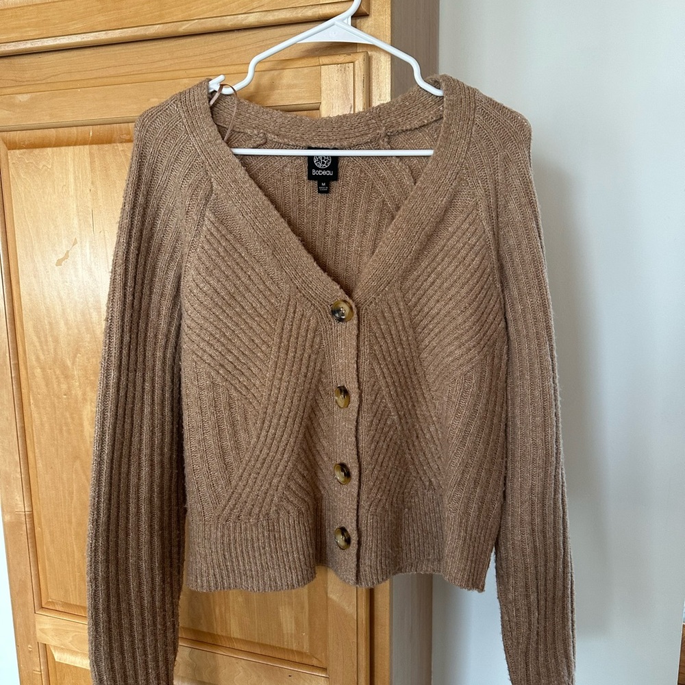 bobeau Brown Ribbed V-Neck Cropped Cardigan